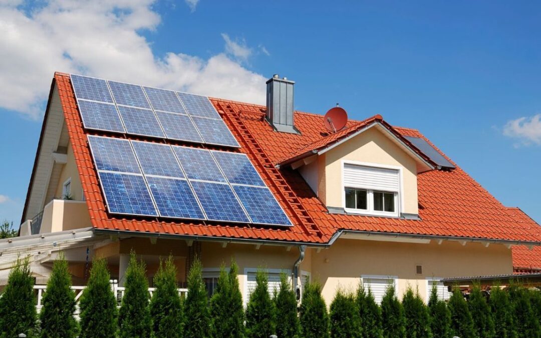 Pannelli fotovoltaici più efficienti: dalla pulizia alla manutenzione